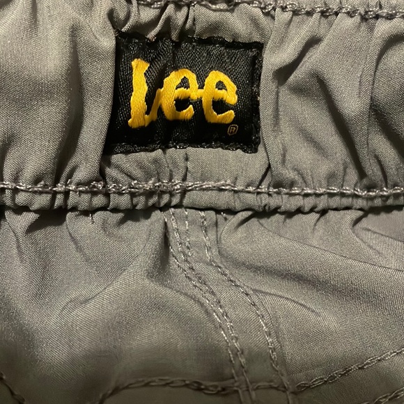 Lee joggers boys gray zip pockets size 14–16 L & strike fighter squadron t-shirt - Picture 14 of 16